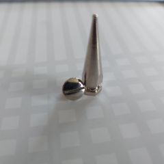 5 Adet 3,3cm. Vidalı Köşeli Pirinç Üzeri Nikel Kaplama Sivri Spike