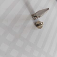 5 Adet 2,4 cm. Vidalı Pirinç Üzeri Nikel Kaplama Kanallı Sivri Spike
