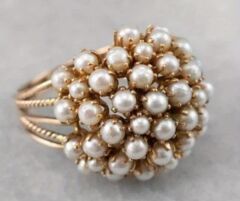 Donna Altın Renk Taklit İnci İşlemeli Şık ve Zarif Yüzük Modeli (8 Numara)