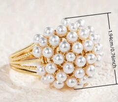 Donna Altın Renk Taklit İnci İşlemeli Şık ve Zarif Yüzük Modeli (8 Numara)