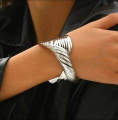Donna Gümüş Renk Vintage Stil Bohem Geniş Manşet Metal Bileklik