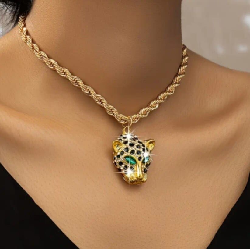 Donna Cheetah Parlak Taşlı Kolye Modeli