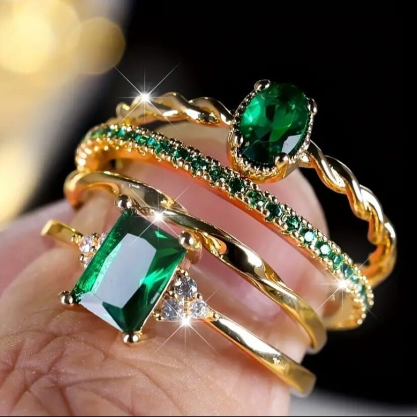 Donna 4 Parça Klasik Yeşil Renk Zirkonya Yüzük Seti (8 Numara)
