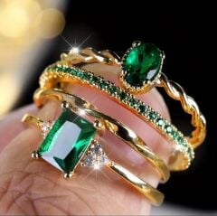 Donna 4 Parça Klasik Yeşil Renk Zirkonya Yüzük Seti (8 Numara)