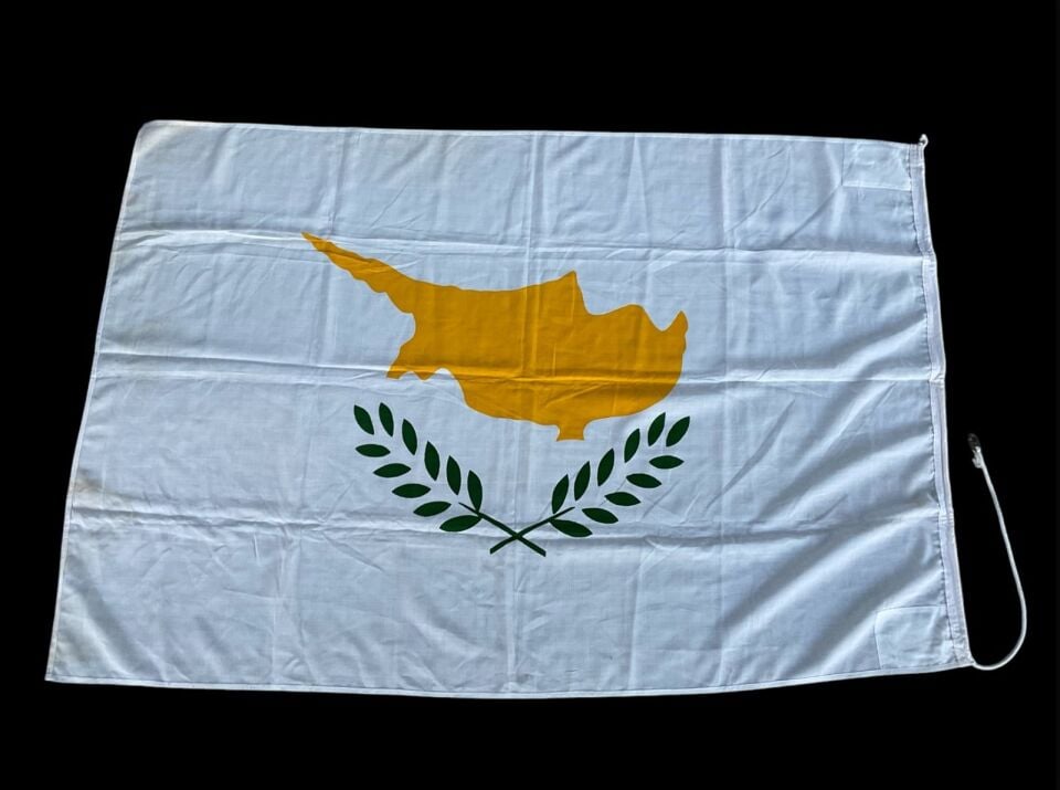 180x115 cm. Kıbrıs Savaşı Askeri Rum Gemi Bayrağı