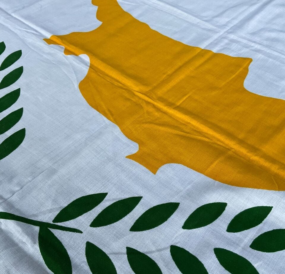 180x115 cm. Kıbrıs Savaşı Askeri Rum Gemi Bayrağı