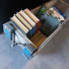 Ahşap Ayak Mavi Sandık Organizer Modeli