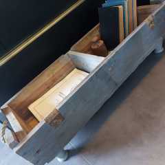 Ahşap Ayak Gri Sandık Organizer Modeli