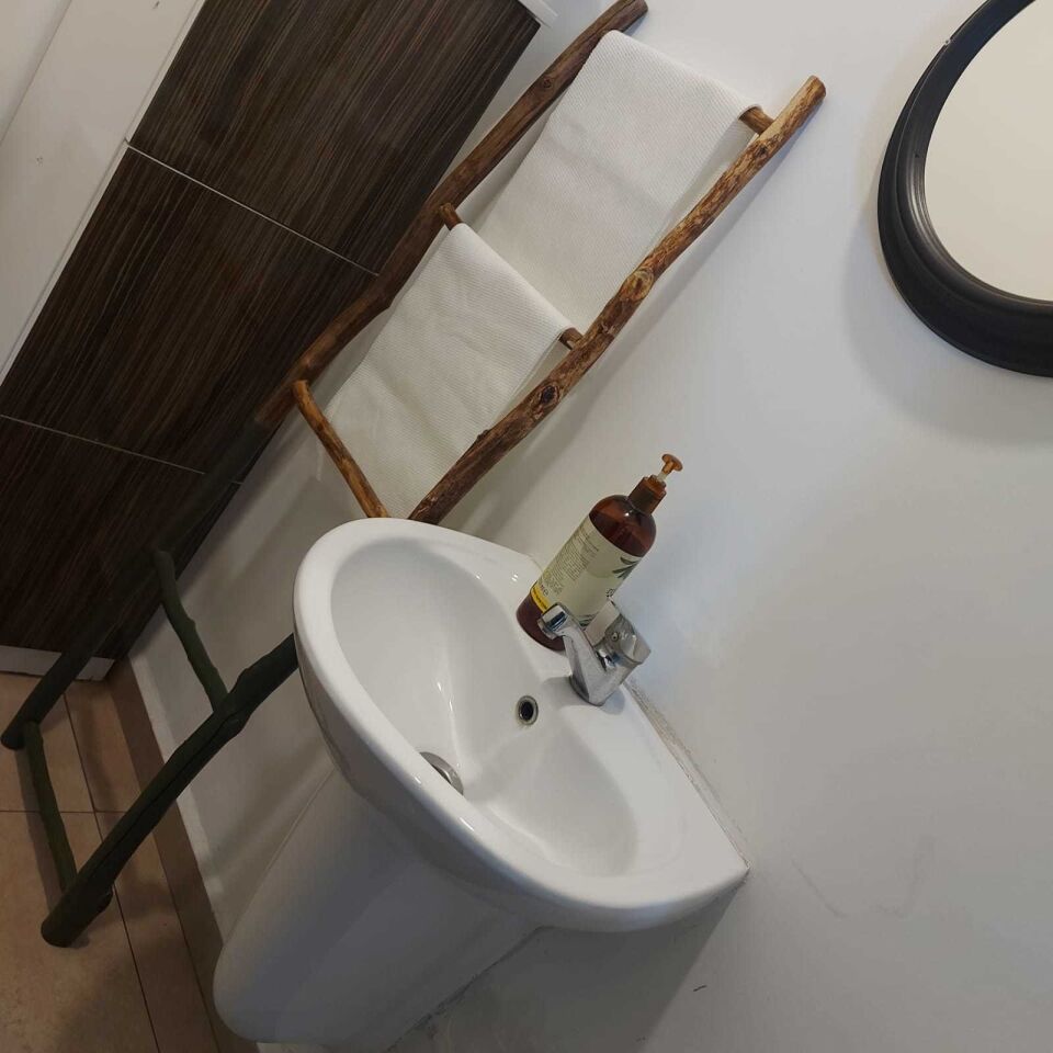 Doğal Ahşap Merdiven Havluluk Modeli-1