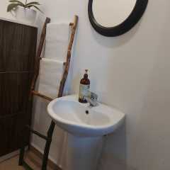 Doğal Ahşap Merdiven Havluluk Modeli-1