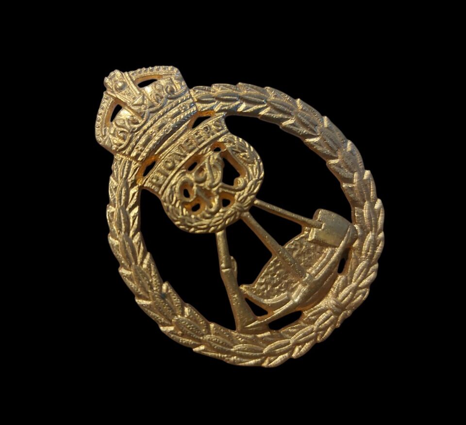 5x4 cm. Hint Ordusu Öncüleri Metal Askeri Şapka Kokartı