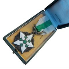 Suriye Devlet Nişanı-2 (Kutusunda Orjinal Ürün)